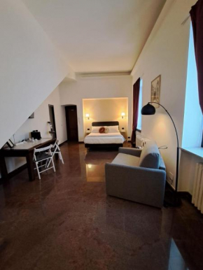 Palazzo Cusani Charming Rooms